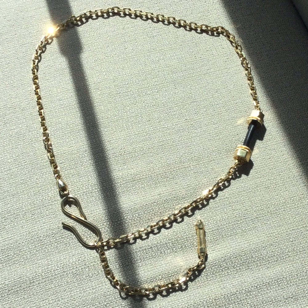 Dsquared chain link belt